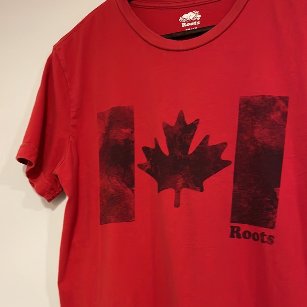 Roots Canada Flag T-Shirt - Picture 3 of 5